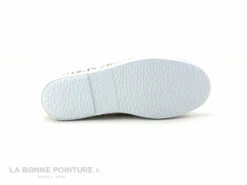 Cienta 70999 Blanc Fleuri - Tennis Toile Fille Sans Lacet -LA BONNE POINTURE Soldes cd24607c73b9e66c561f35ea11d5d5ef img 1321.jpg 148359
