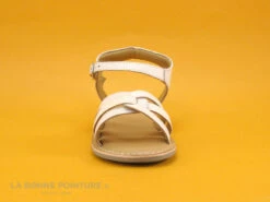 Minibel TULIPE White - Sandale Fille En Cuir Blanc -LA BONNE POINTURE Soldes cd24607c73b9e66c561f35ea11d5d5ef img 1332.jpg 173149