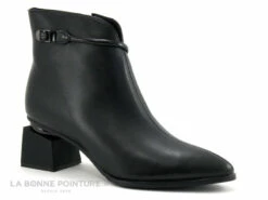 Metamorf Ose MACUP Noir - Boots Pointues - Laniere Vernie