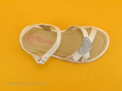 Wipop YOEUR - Blanc - Coeurs Strass - Sandale Fille 8 Wipop YOEUR - Blanc - Coeurs Strass - Sandale Fille -LA BONNE POINTURE Soldes cd24607c73b9e66c561f35ea11d5d5ef img 3687.jpg 121679