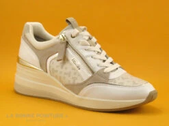 Tamaris 1-23703-20 White Comb - Basket Blanche A Talon Compense 13 Tamaris 1-23703-20 White Comb - Basket Blanche A Talon Compense -LA BONNE POINTURE Soldes cd24607c73b9e66c561f35ea11d5d5ef img 6446.jpg 181715