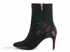 Tamaris 1-25370-23 Black Flower - Bottine Fleurie Talon Haut -LA BONNE POINTURE Soldes cd24607c73b9e66c561f35ea11d5d5ef img 7398.jpg 139650