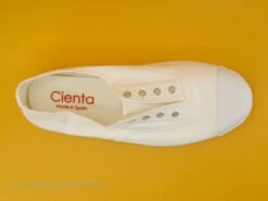 Cienta 70997 05 - Tennis Toile Blanche - Sans Lacet -LA BONNE POINTURE Soldes cd24607c73b9e66c561f35ea11d5d5ef img 7568.jpg 169005
