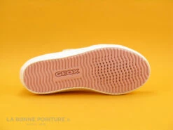 Geox GISLI J024NB White Pink - Basket Fille Blanche Et Rose 15 Geox GISLI J024NB White Pink - Basket Fille Blanche Et Rose -LA BONNE POINTURE Soldes cd24607c73b9e66c561f35ea11d5d5ef img 8123.jpg 157119